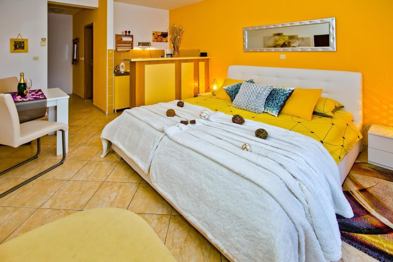 Art Deco Pape Hvar Хвар Екстер'єр фото